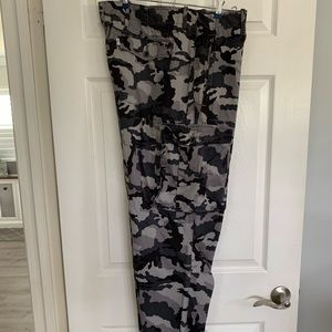 Cargo camo pants